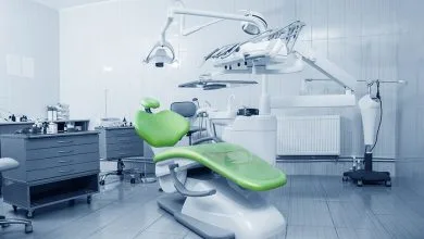 implanturi dentare